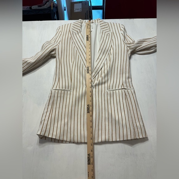 H&M Women’s Blazer US 6 | Beige White Pinstripe | Longline One-Button - Picture 9 of 9
